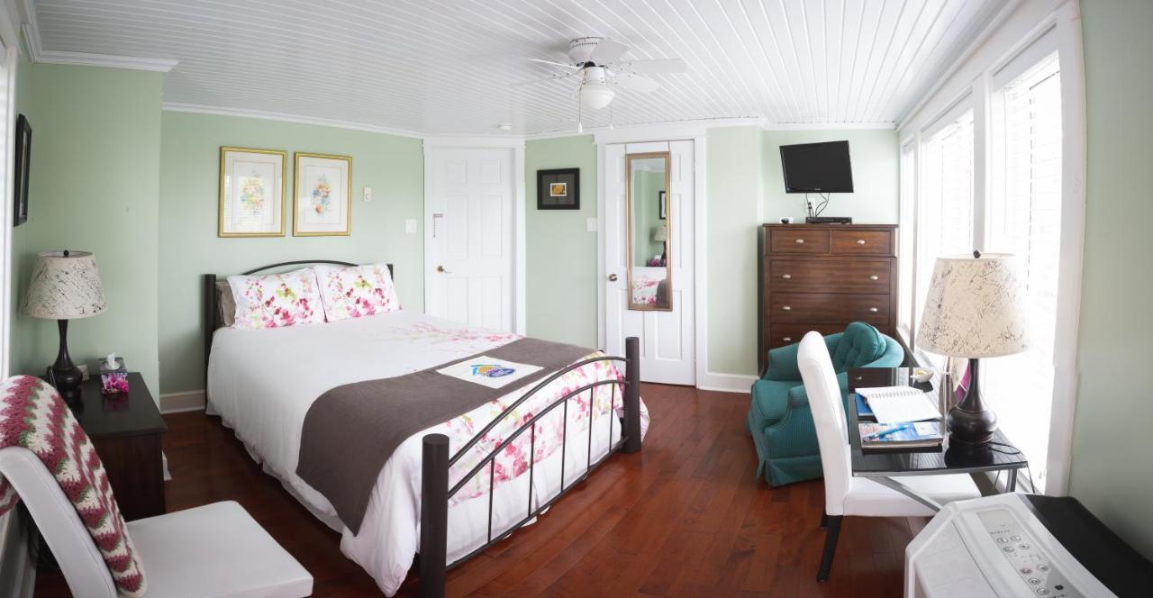 Abbie'S Garden Bed & Breakfast Grand Bank エクステリア 写真