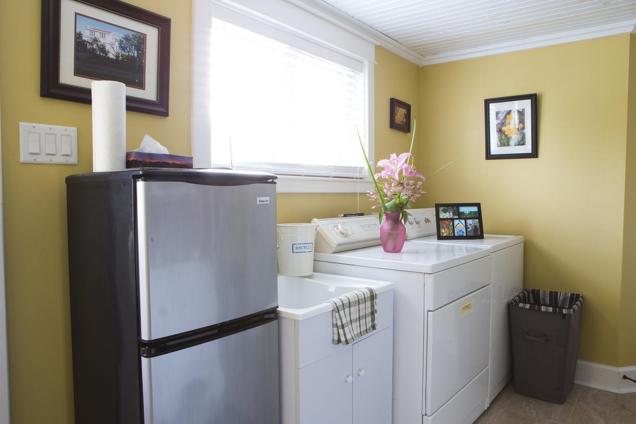 Abbie'S Garden Bed & Breakfast Grand Bank エクステリア 写真