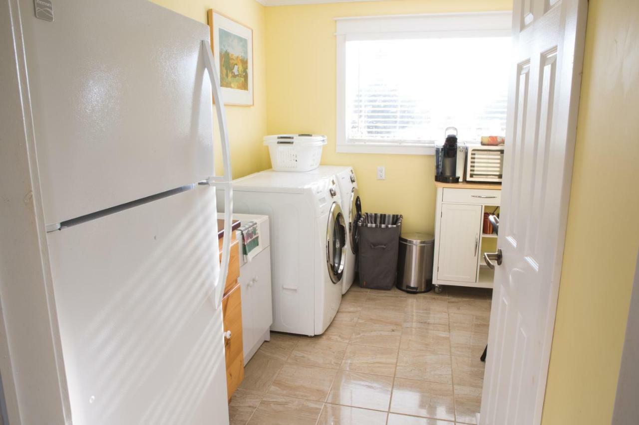 Abbie'S Garden Bed & Breakfast Grand Bank エクステリア 写真
